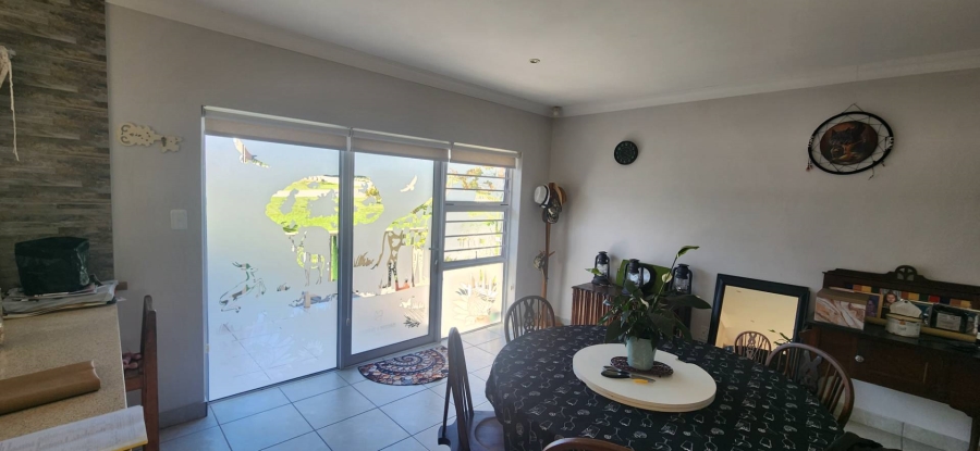 4 Bedroom Property for Sale in Great Brak River Western Cape